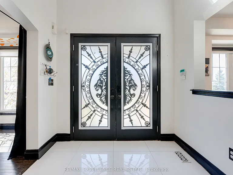 18 Davenhill Rd — Photo 7