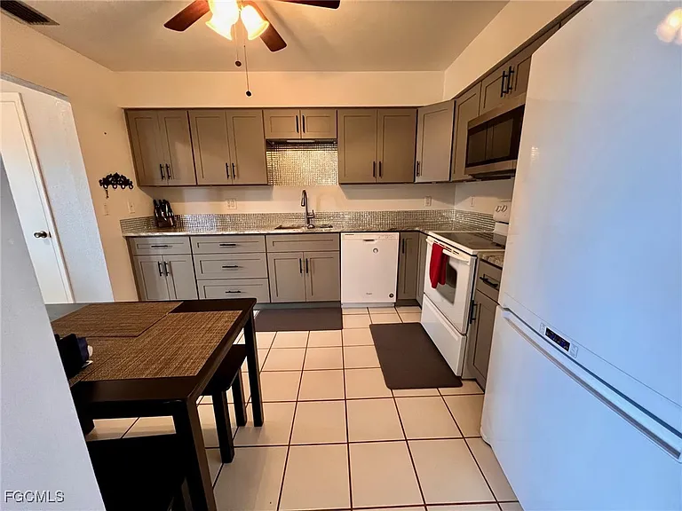 1316 Sandtrap Dr — Photo 6