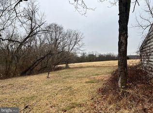 4595 County Line Rd, Line Lexington, PA 18932