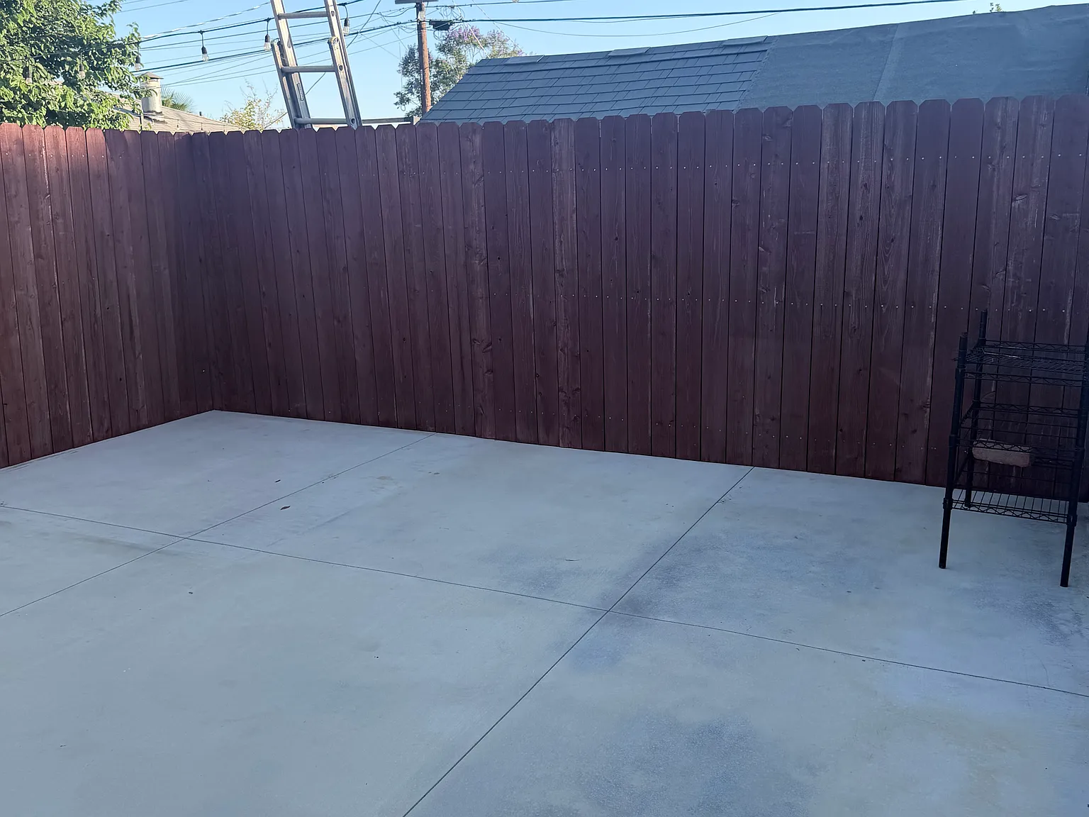 9733 Omelveny Ave — Photo 4