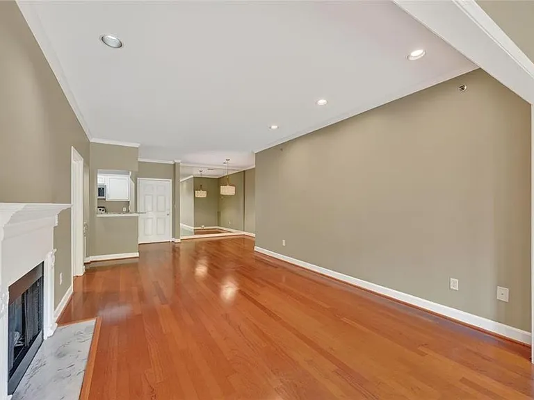 2865 Lenox Rd NE #610 — Photo 3
