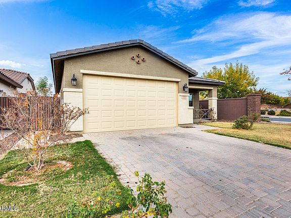 5th image of 1306 W SMOKE TREE Avenue