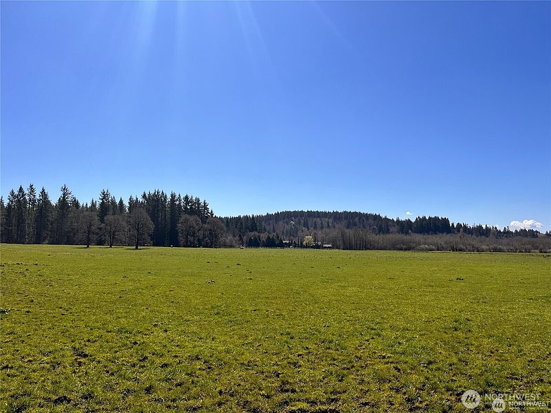 2nd image of 0 xxx NE 212th Avenue