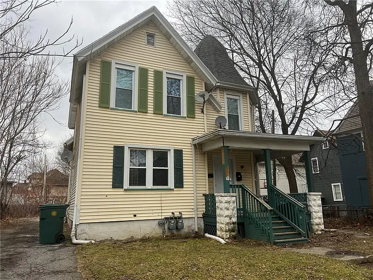 10 Locust St — Photo 3