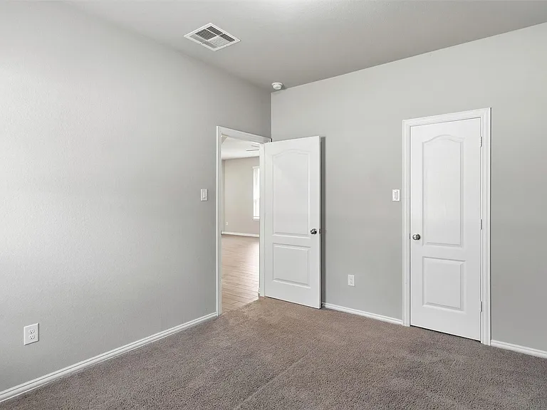 8415 Balding Dr — Photo 12