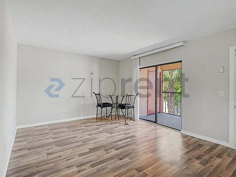 1409 Lake Ave #6 — Photo 7