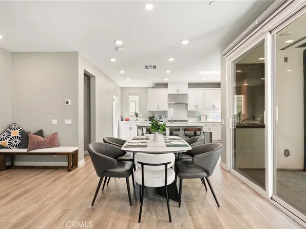 253 Waypoint, Tustin, CA 92782