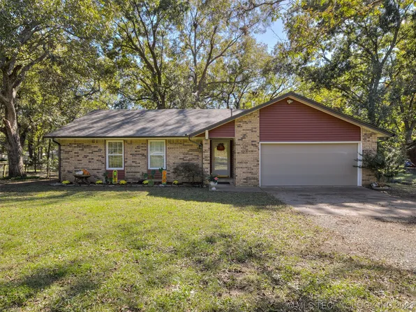 28292 E 2nd St S, Catoosa, OK 74015