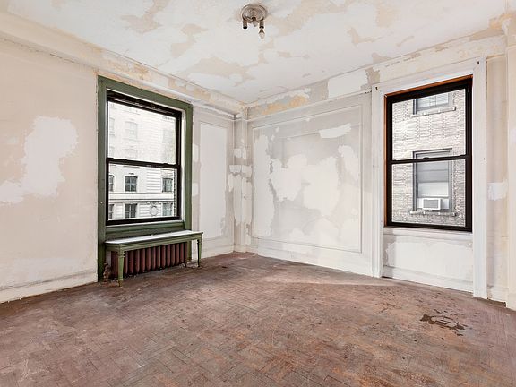 3rd image of 541 Amsterdam Ave #4E