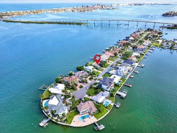 218 Driftwood Ln, Largo, FL 33770