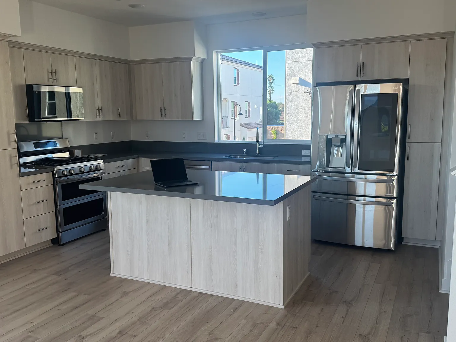 2317 W Broadway — Photo 3