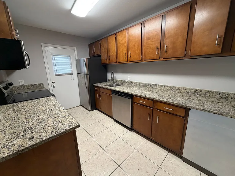 Great Location - SOUTH TAMPA - SOHO / Hyde Park Area — Photo 41
