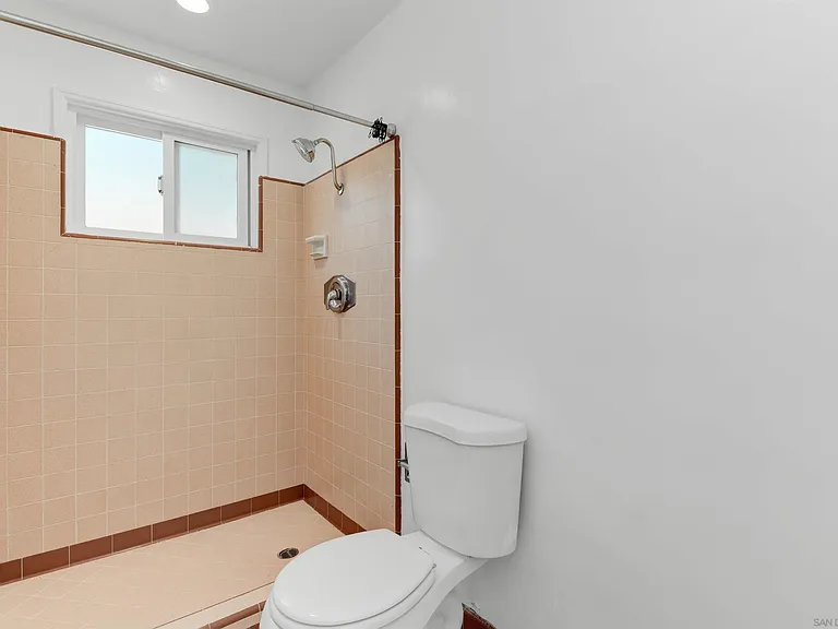 4774 College Ave — Photo 25