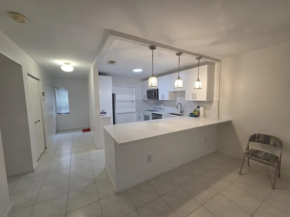 9187 Norte Lago APT 5E, Boca Raton, FL 33428