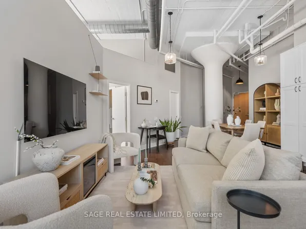 1001 Roselawn Ave #123, Toronto, ON M6B 4M4
