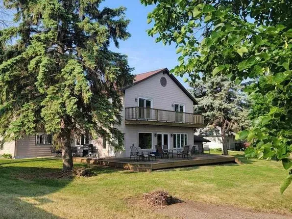 3804 Sioux Ln, Madison Lake, MN 56063