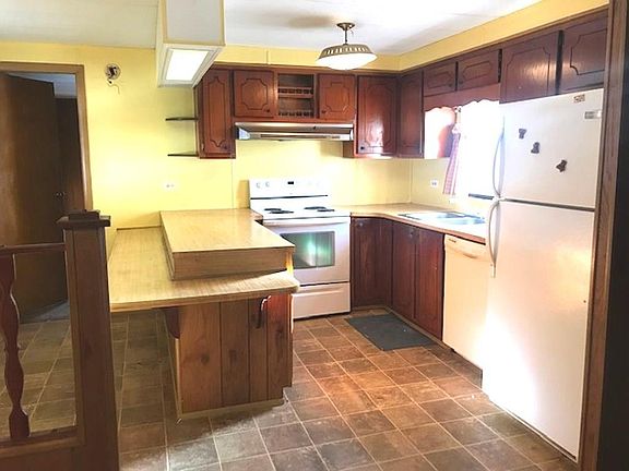 5th image of 4 Cantaberry Ln