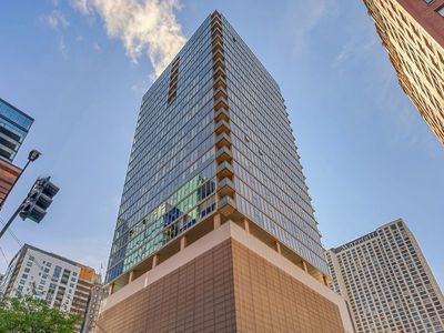 550 N Saint Clair St APT 1904, Chicago, IL, 60611