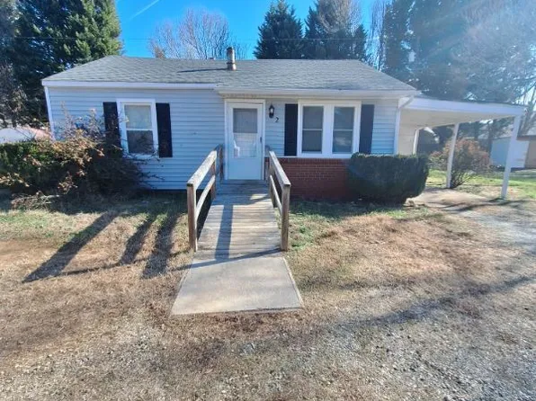 4220 Glenn Hi Rd Unit 2, Winston Salem, NC 27107