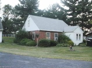 8278 N Palmyra Rd, Canfield, OH 44406