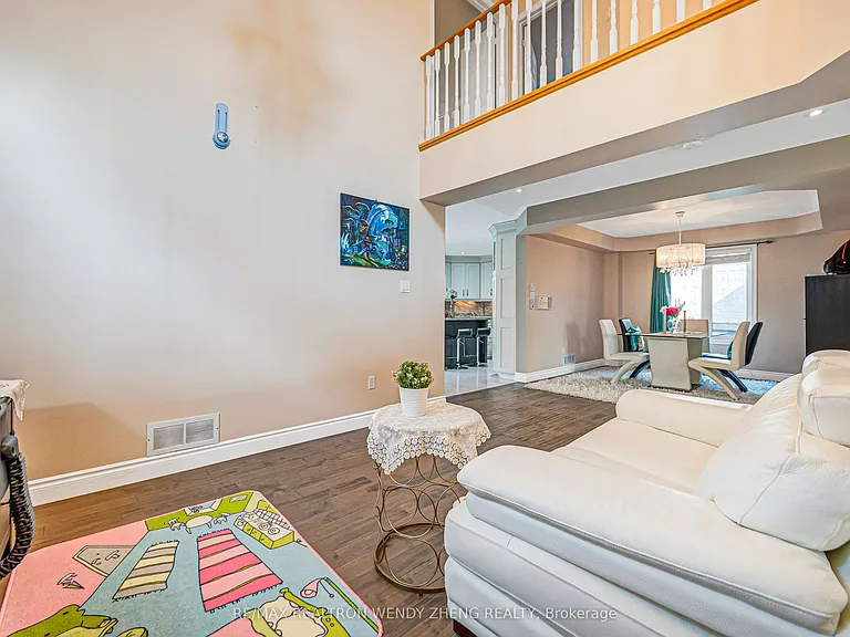 1507 Clearbrook Dr — Photo 6