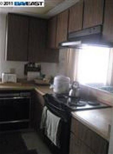2nd image of 725 Shelley Ct