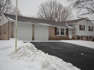 26 Clover Ave, Strasburg, PA 17579