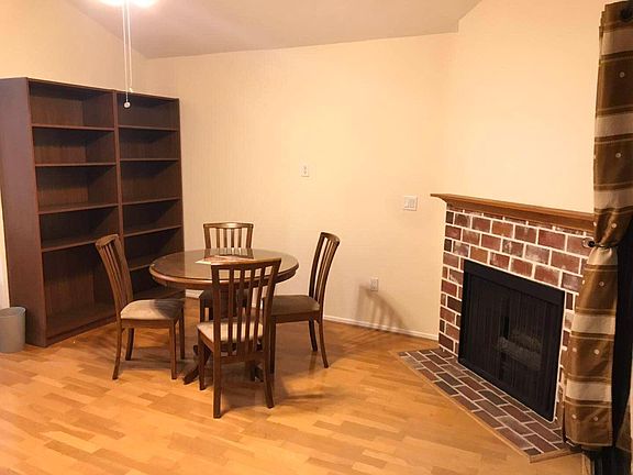 3rd image of 413 Hawthorne St APT 303