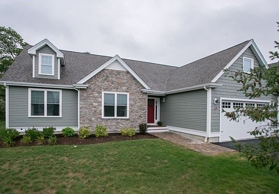 2nd image of 21 Country Club Ln #21