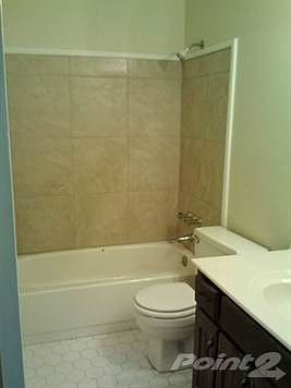 Artillery Range 706 master bathroom