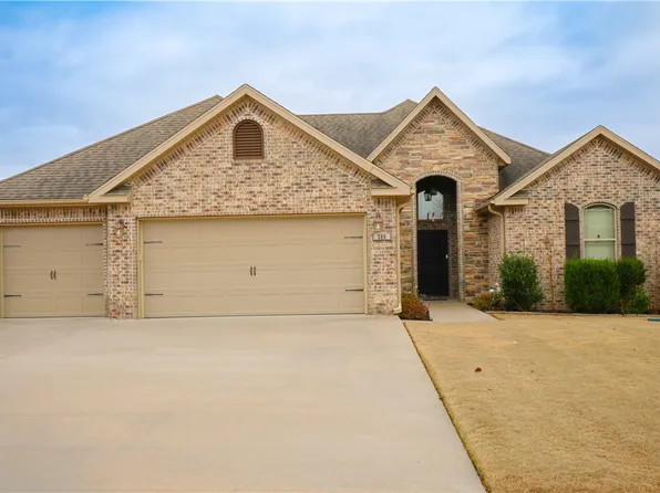 206 Deere Run Dr, Cave Springs, AR 72718