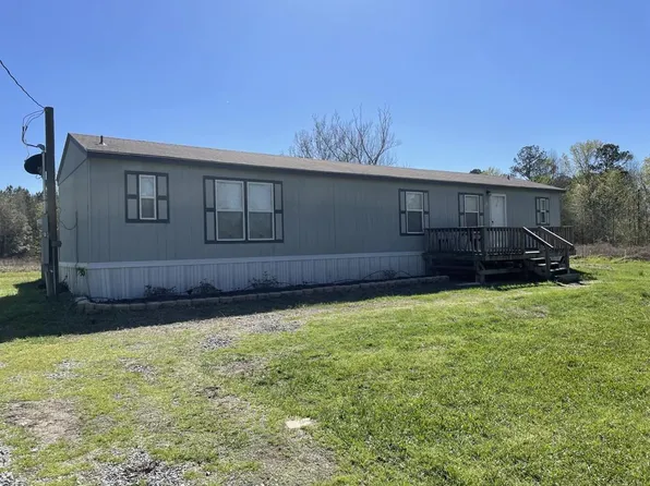 150 Hickory Hill St, Zavalla, TX 75980