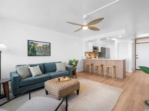 46-255 Kahuhipa St APT A202, Kaneohe, HI 96744