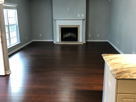 5th image of 3117 Alexandria Dr
