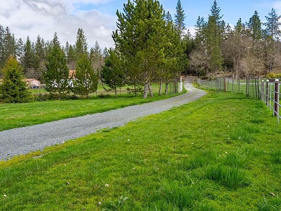 4th image of 2453 Stringer Gap Rd