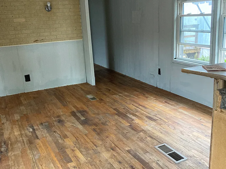 566 Western Ave #7 — Photo 7