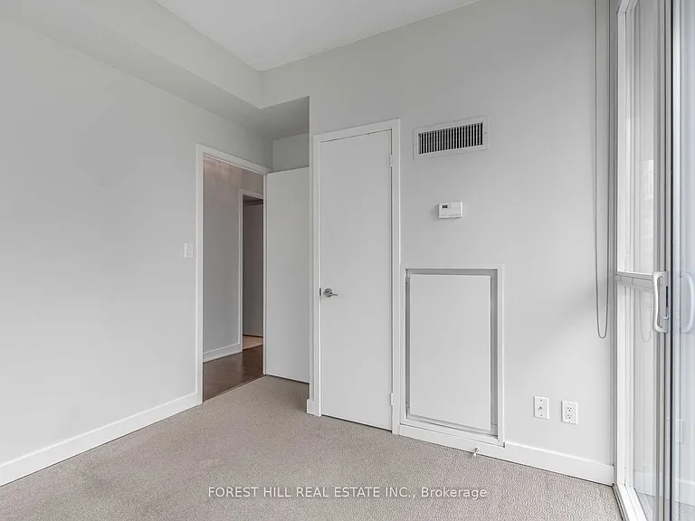 126 Simcoe St #1407 — Photo 18