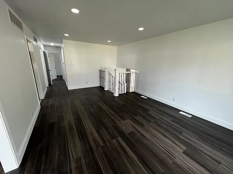 513 Ranch Dr — Photo 6
