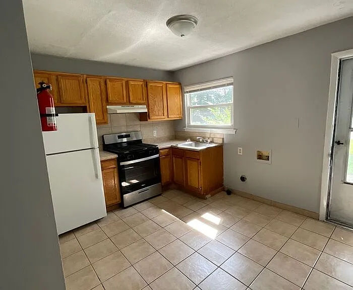 12 Pollux Cir E #1 — Photo 5