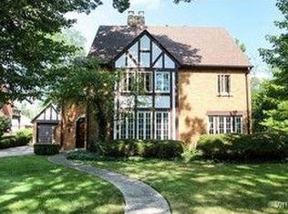 907 Park Dr, Flossmoor, IL