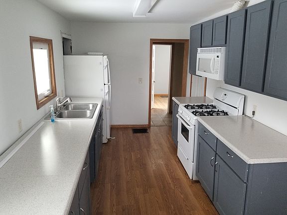 Kitchen, Custom Cabinets