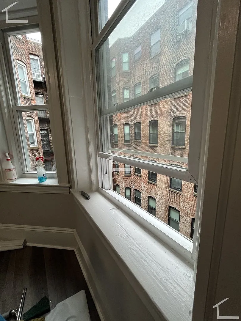 $2,075 Updated Studio in Allston | Renovated Kitchen & Bath | Cat Friendly with Approval | Near BU — Photo 2