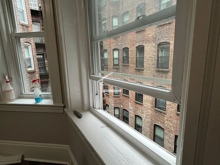 13 Royce Rd #12 — Photo 2