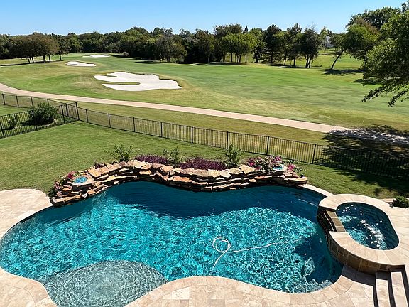 Pool view from upstairs balcony