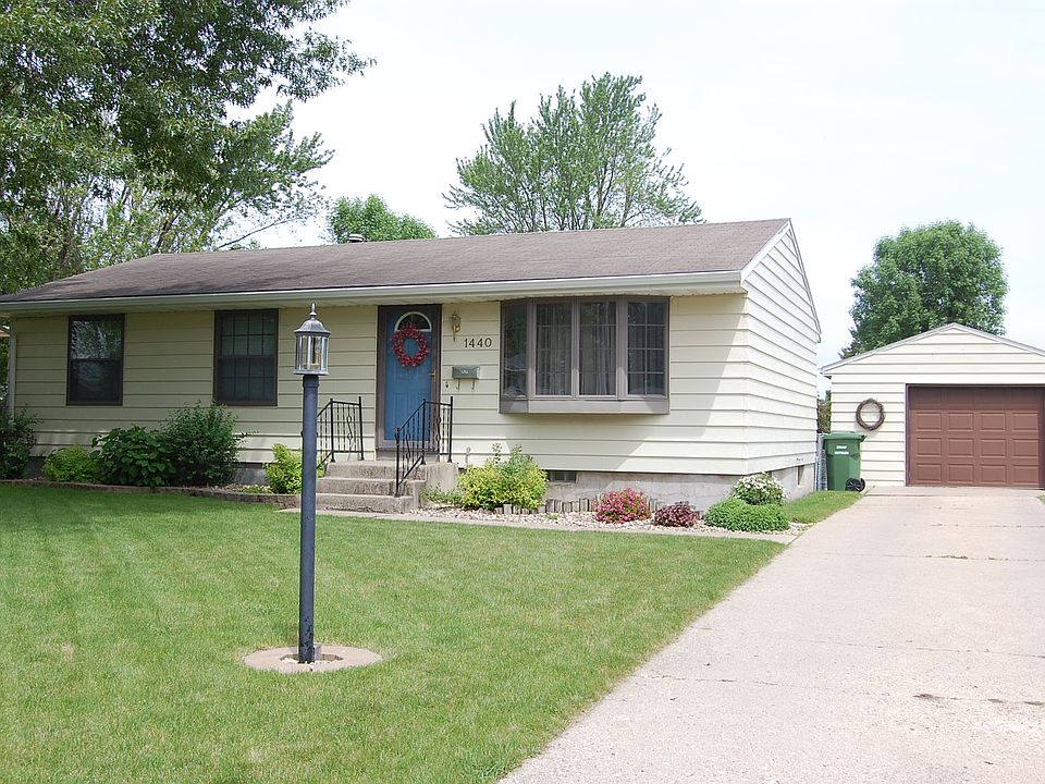 1st image of 1440 Hillcrest Ave
