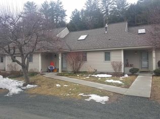 52 Azalea Cir UNIT 12, White River Junction, VT 05001