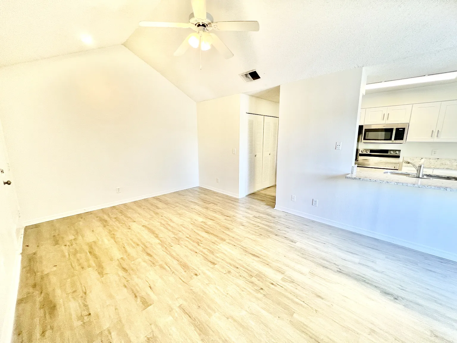 1065 South Hiawassee Road #1435 - 1 — Photo 3
