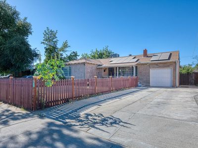 2323 E University Ave, Fresno, CA, 93703