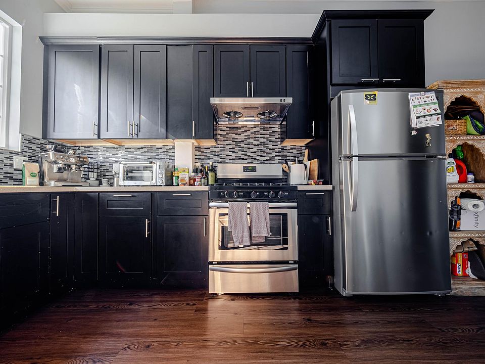1st image of 2867 22nd St #A