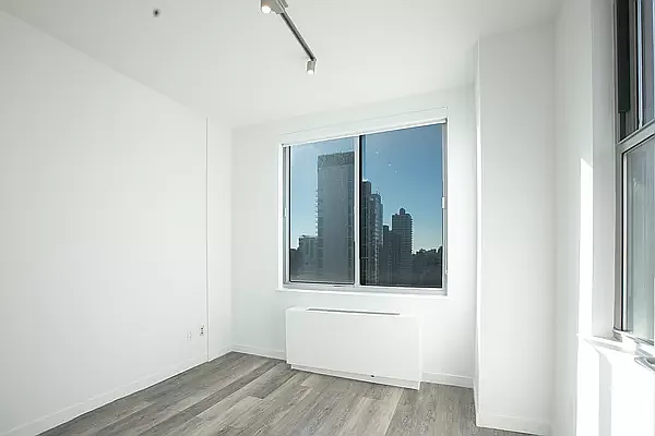 Rented by Maidman Realty Group LL | media 56